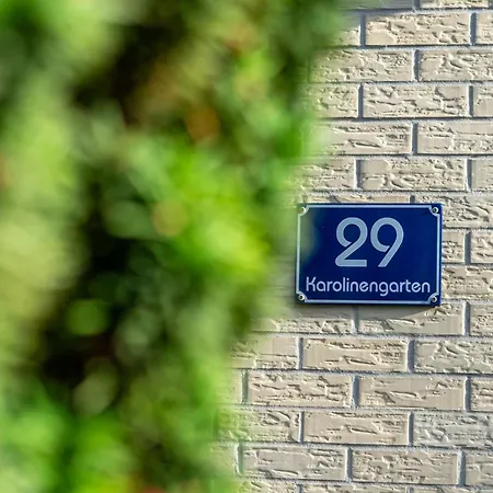 Karolinengarten Apartment